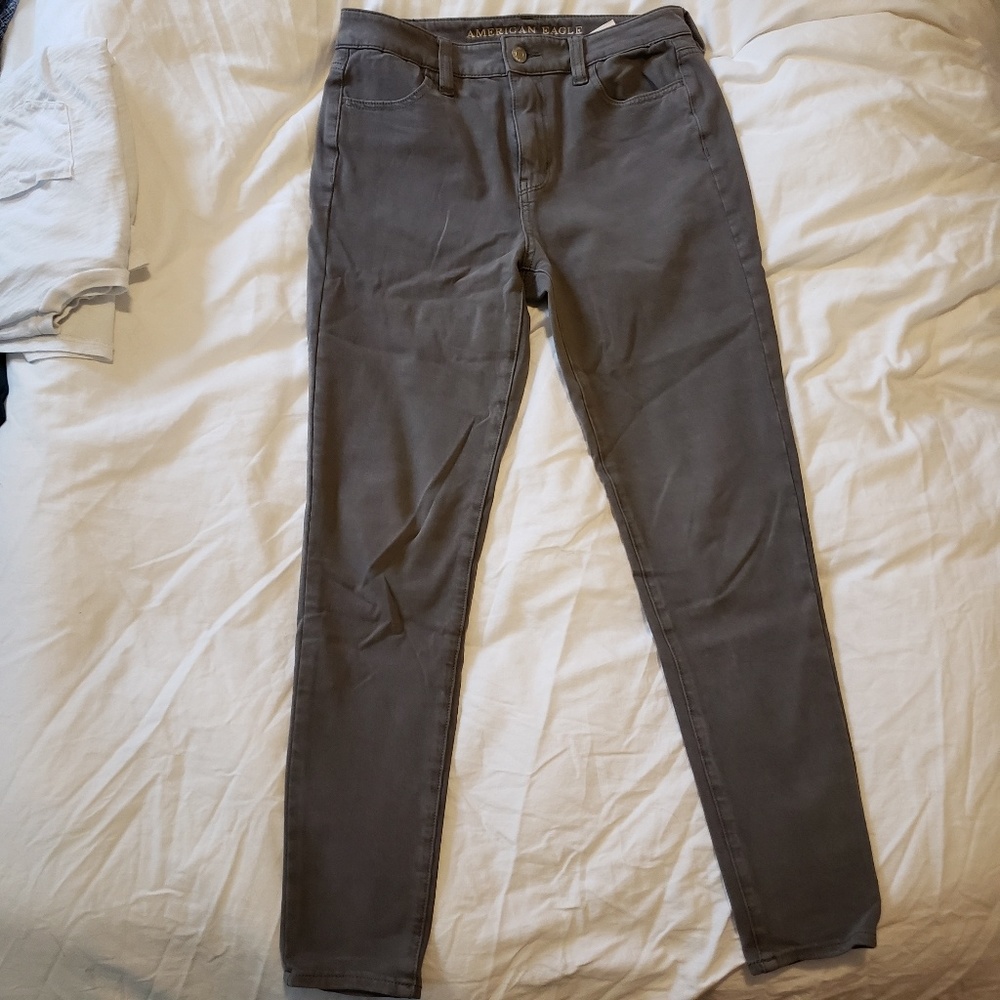 AE high rise jegging- grey, size 4 short.